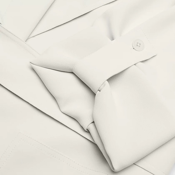 Babaton Kahlo in matte pearl, size small. Sold out online - Picture 5 of 8